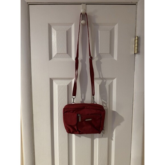 Baggallini Messenger Bag Purse Zip Adjustable Crossbody Compartments  Red - Picture 11 of 16